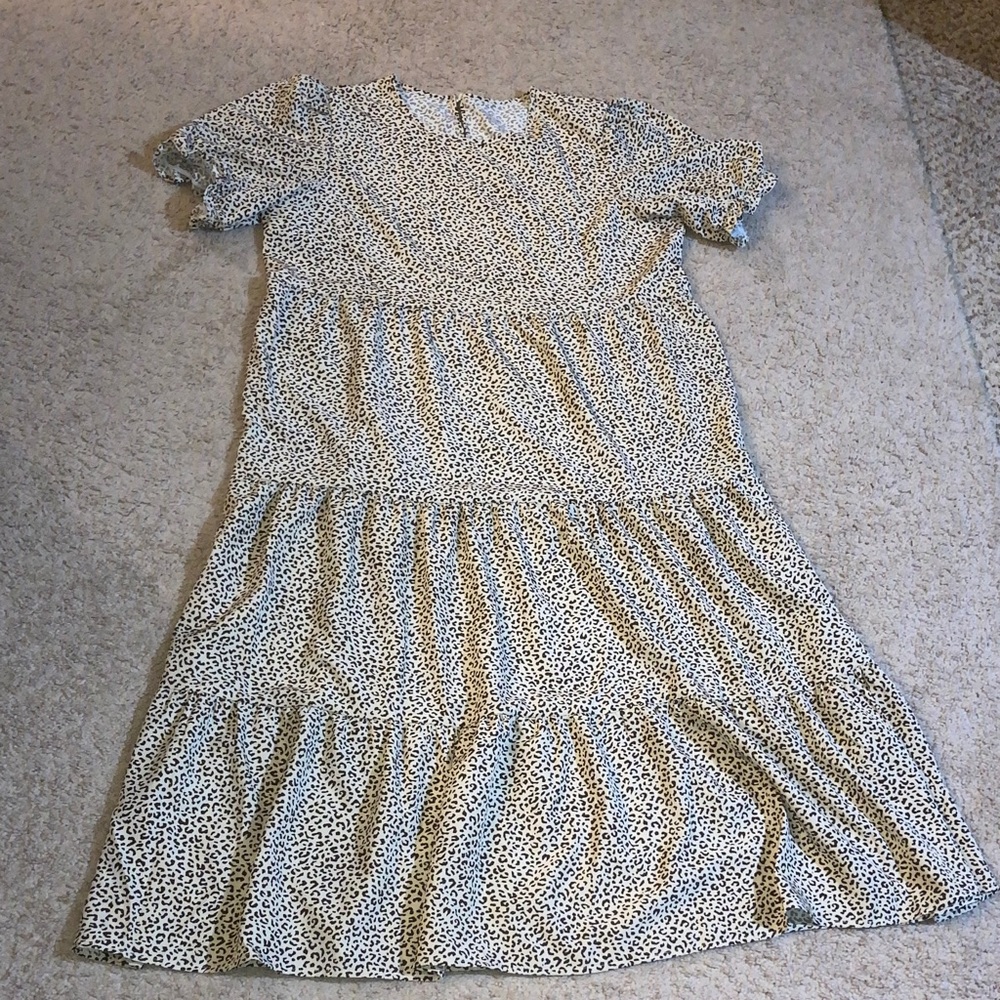 Leopard beige maxi ruffled short sleeve size L- XL dress